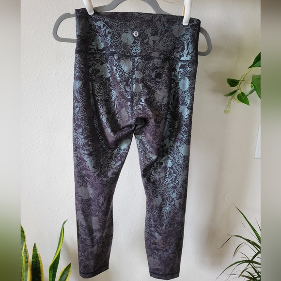 lululemon Limited Edition Wunder Train High-Rise Tight Leggings Sz 8 - Picture 1 of 9